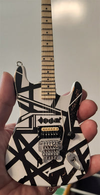 EDDIE VAN HALEN- 1981 Fair Warning 