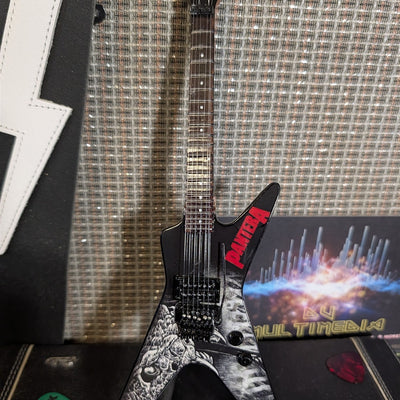 DIMEBAG DARRELL -B&W Southern Trendkill ML 1:4 Scale Replica Guitar ~Axe Heaven~