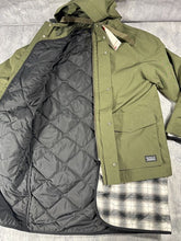 Load image into Gallery viewer, Levi&#39;s Green Folsom Utility Jacket
