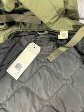 Load image into Gallery viewer, Levi&#39;s Green Folsom Utility Jacket
