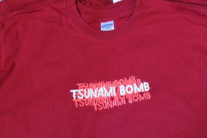 TSUNAMI BOMB - T-shirt with side graphics, Red or Black ~Never Worn~ M XL