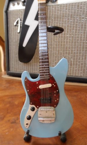 Fender Mustang Sonic Blue 1:4 Scale Replica Guitar ~Axe Heaven