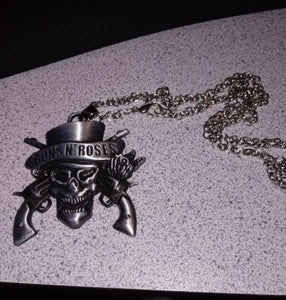Guns n' Roses Pendent Necklace W/ Chain ~Brand New