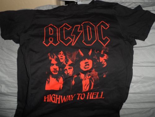 AC/DC - Distressed Highway To Hell women's t-shirt Large