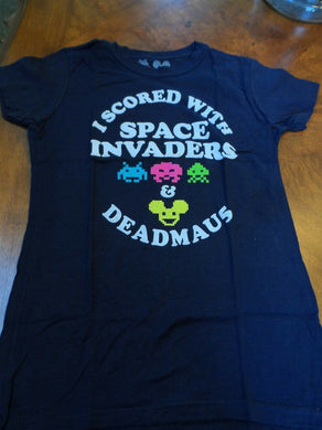 Deadmau5 2013 I Scored with Space Invaders Juniors T-shirt ~Never Worn~ MEDIUM