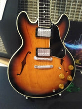Load image into Gallery viewer, GIBSON ES-335 Vintage Sunburst 1:4 Scale Replica Guitar ~Axe Heaven~