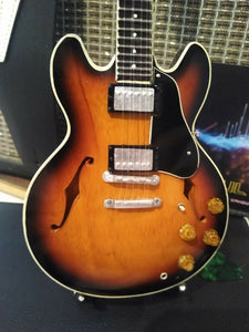 GIBSON ES-335 Vintage Sunburst 1:4 Scale Replica Guitar ~Axe Heaven~