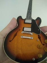 Load image into Gallery viewer, GIBSON ES-335 Vintage Sunburst 1:4 Scale Replica Guitar ~Axe Heaven~