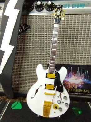 GIBSON ALEX LIFESON Sig. ES-355 Alpine White 1:4 Scale Replica Guitar~Axe Heaven
