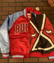 Load image into Gallery viewer, BULLS Finals Mitchell &amp; Ness Special Script Heavyweight Jacket S L XL 2XL