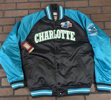 Load image into Gallery viewer, CHARLOTTE HORNETS Mitchell &amp; Ness Special Script Heavyweight Jacket XL
