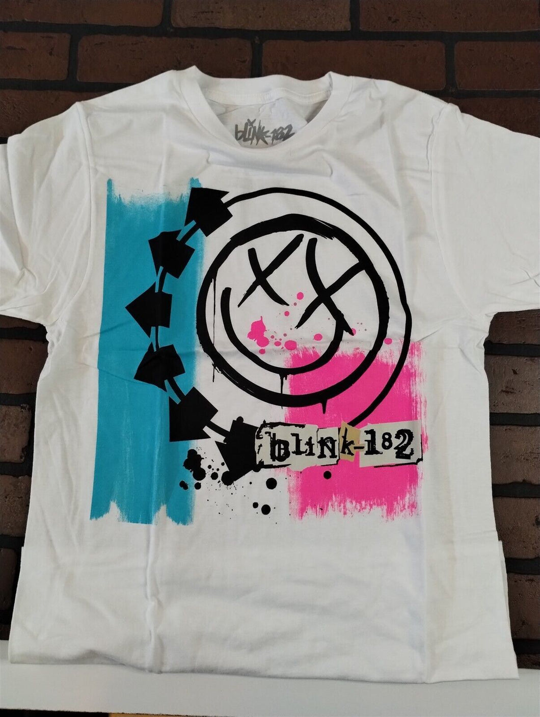 BLINK 182- 2022 Men's T-shirt ~Licensed / Never Worn~ XS S