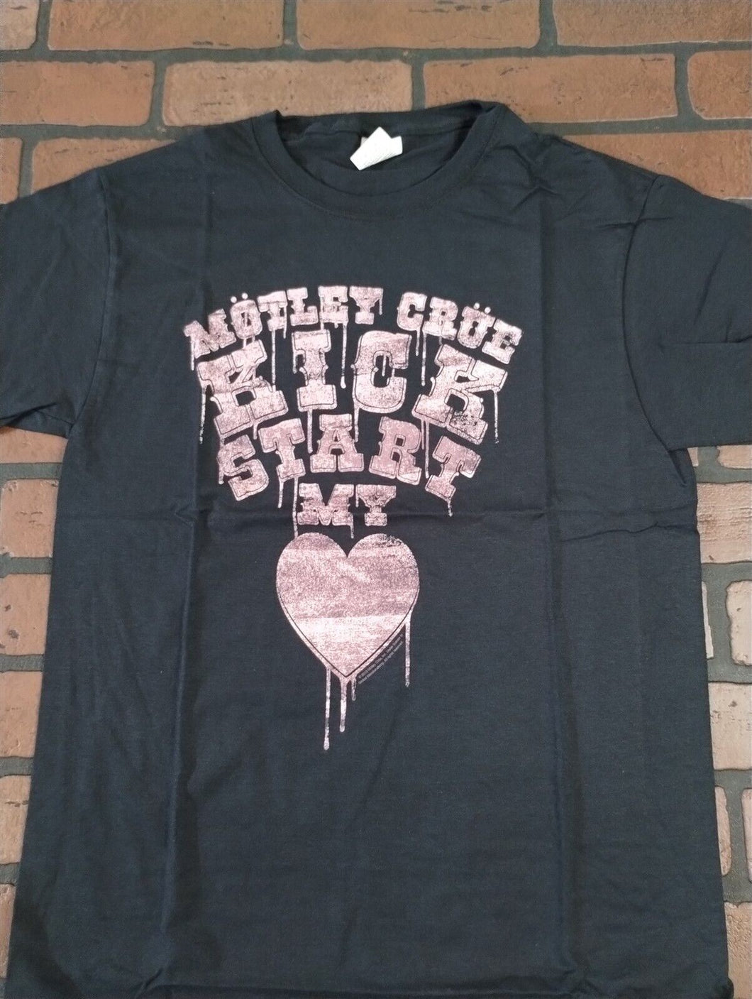 MOTLEY CRUE - 2019 Kickstart My Heart T-shirt ~Licensed / Never Worn~ S