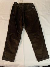Load image into Gallery viewer, Levi&#39;s Brown Corduroy Jeans ~ Never Worn~ S M L XL ~