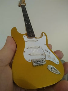 Metallic Gold Fender Strat 1:4 Scale Replica Guitar ~Axe Heaven