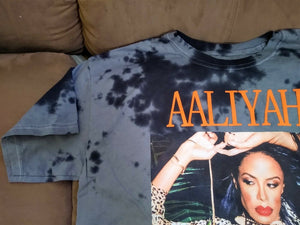 AALIYAH - Tie Dye T-Shirt ~Never Worn~ L