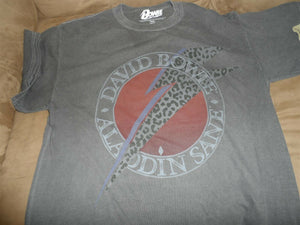 DAVID BOWIE - 2021 Aladdin Sane Distressed T-shirt ~Never Worn~ M/L Oversized