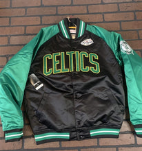 Load image into Gallery viewer, BOSTON CELTICS Mitchell &amp; Ness Special Script Heavyweight Jacket S L XL