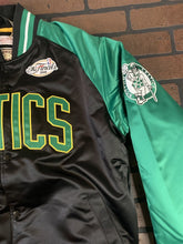 Load image into Gallery viewer, BOSTON CELTICS Mitchell &amp; Ness Special Script Heavyweight Jacket S L XL