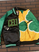 Load image into Gallery viewer, BOSTON CELTICS Mitchell &amp; Ness Special Script Heavyweight Jacket S L XL