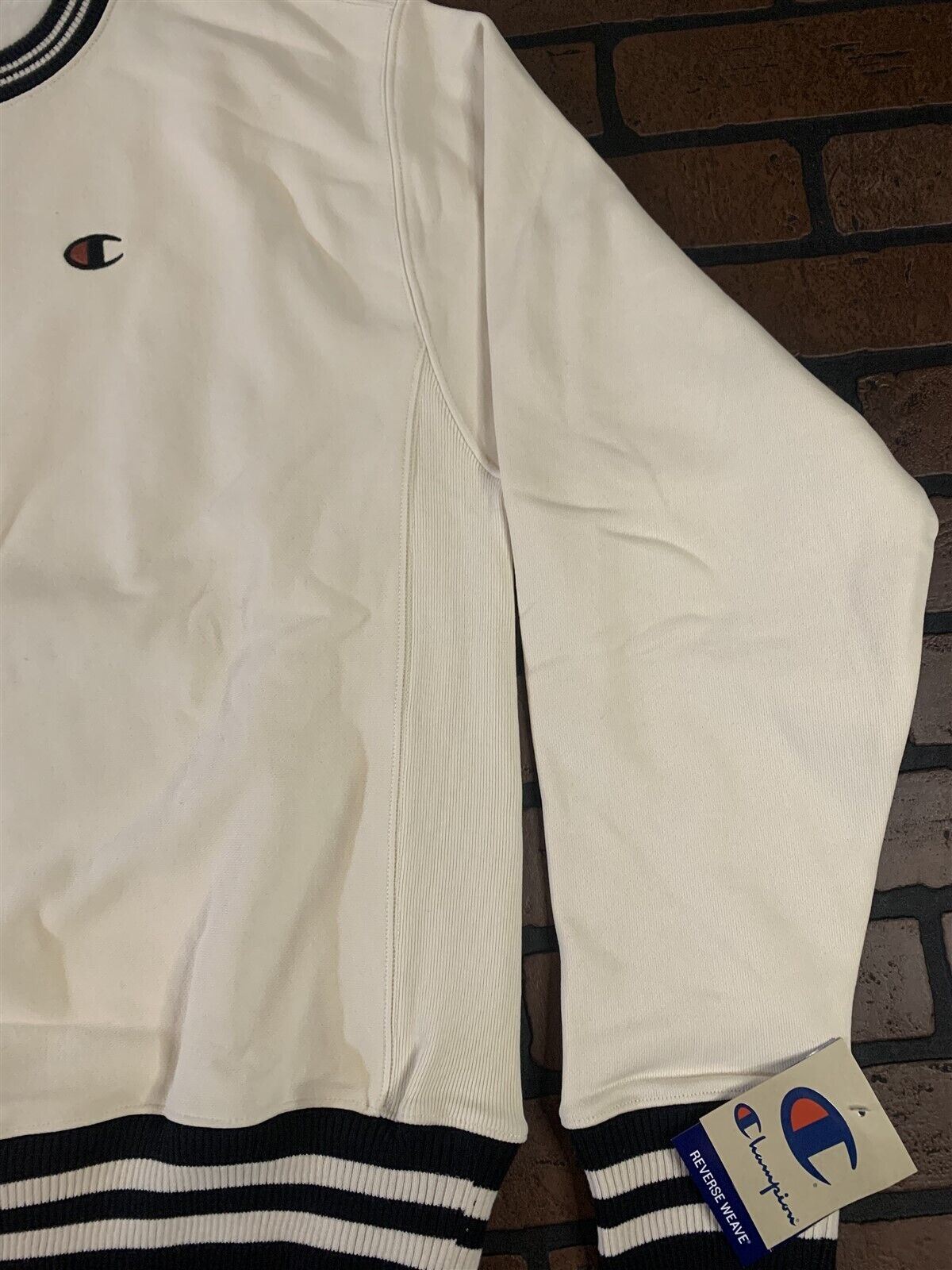 Champion cream crewneck deals