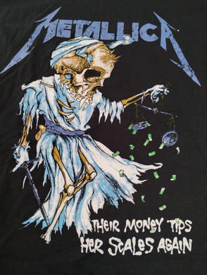 METALLICA - Doris Tips Her Scales Men's T-shirt ~Licensed / Never Worn~M L XL XL