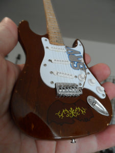 STEVIE RAY VAUGHAN - Lenny Fender Strat Signature 1:4 Scale Replica Guitar ~Axe Heaven~