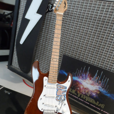 STEVIE RAY VAUGHAN - Lenny Fender Strat Signature 1:4 Scale Replica Guitar ~Axe Heaven~