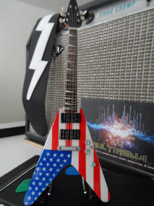 DAVE MUSTAINE (Megadeth) Y2KV US Flag 1:4 Scale Replica Guitar ~New~