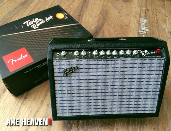 Fender Twin-Reverb Miniature Amplifier 1:4 Scale Replica Guitar ~Axe Heaven~