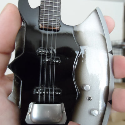 GENE SIMMONS (KISS) - Axe Replica Bass 1:4 Scale Guitar ~Axe Heaven