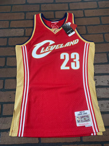 Mitchell & Ness LeBron James 2003-04 Cleveland Cavaliers Jersey ~Small~