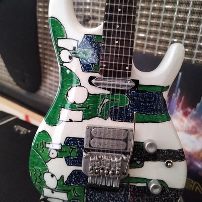 JOE SATRIANI - Ibanez Alien 1:4 Scale Replica Guitar ~Axe Heaven~