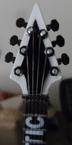 Kirk Hammett Death Magnetic V 1:4 Scale Replica Guitar ~Axe Heaven