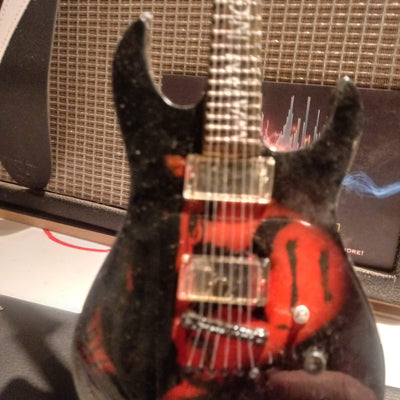 KIRK HAMMETT (Metallica) Frankenstein 1:4 Scale Replica Guitar~Axe Heaven~
