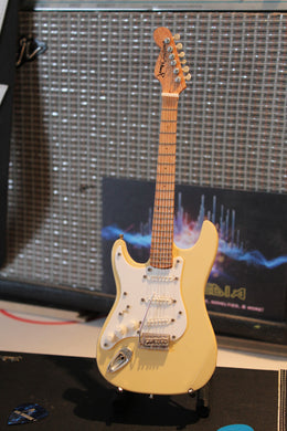 Fender Cream Lefty Strat 1:4 Scale Guitar ~Axe Heaven~
