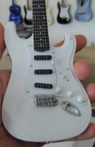 RITCHIE BLACKMORE-Fender Stratocaster Olympic White 1:4 Scale Replica Guitar~New