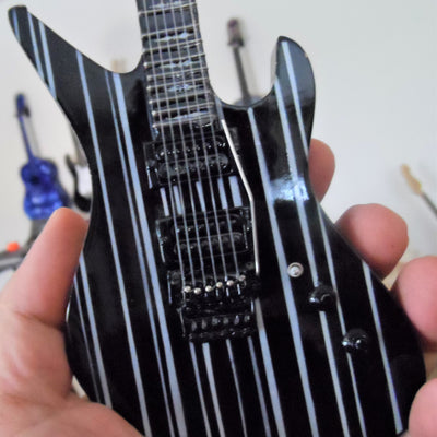 SYNYSTER GATES - Schecter Syn Black/White Signature 1:4 Scale Replica Guitar~New